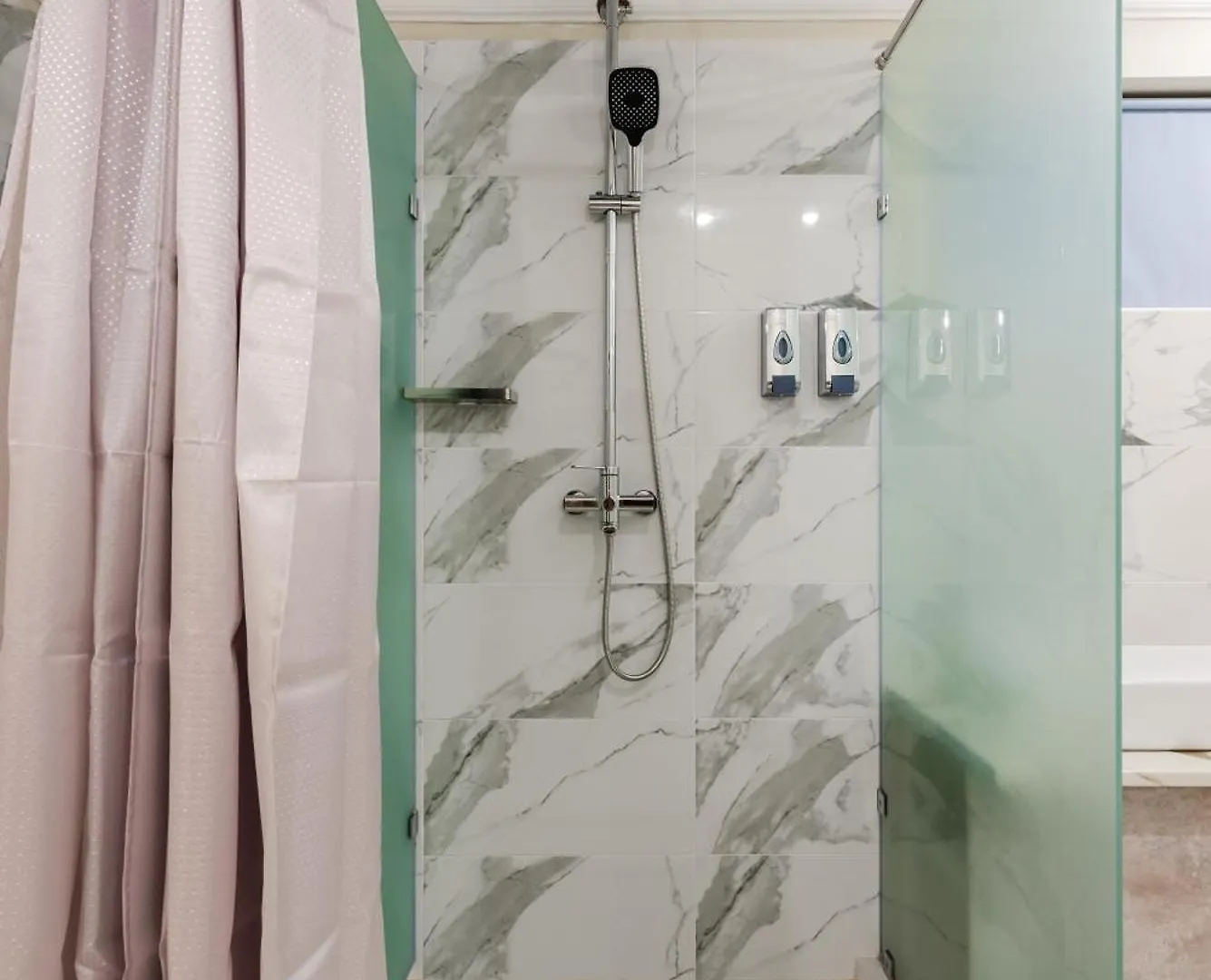 Aykun Capsule Hotel Almaty Hostel