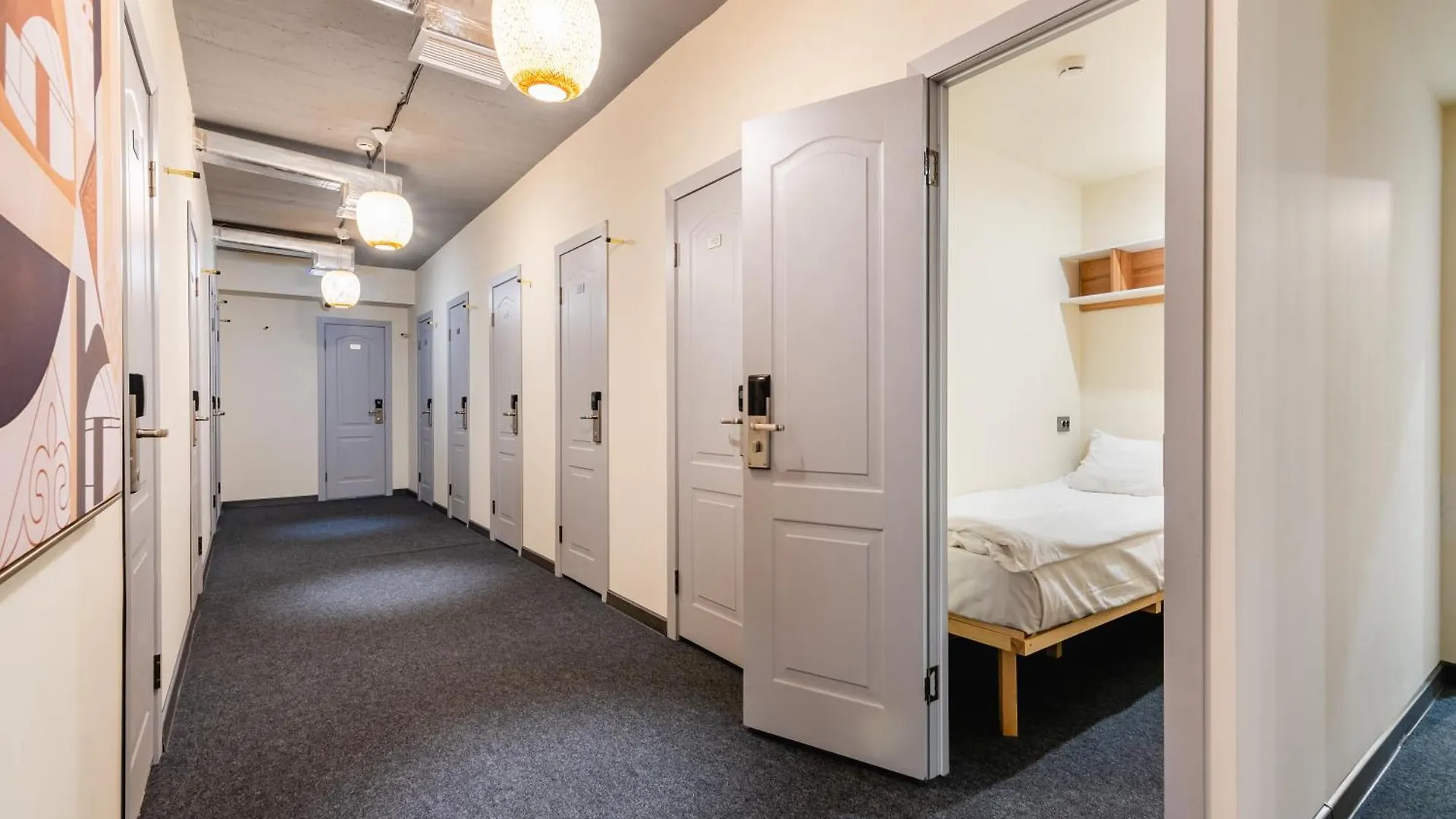 Aykun Capsule Hotel Almaty